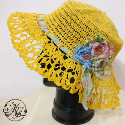 Sombero de crochet amarillo